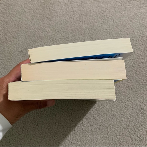 John Green 3-Book Bundle 📚 - Picture 5 of 6